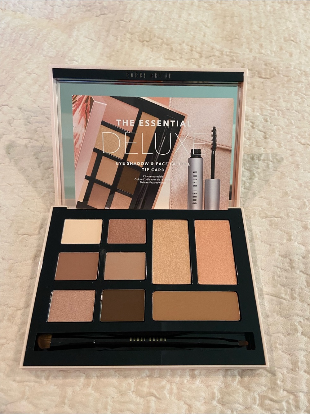 Bobbi Brown The Essential Deluxe Eyeshadow & Face Palette, Multi - Picture 4 of 7